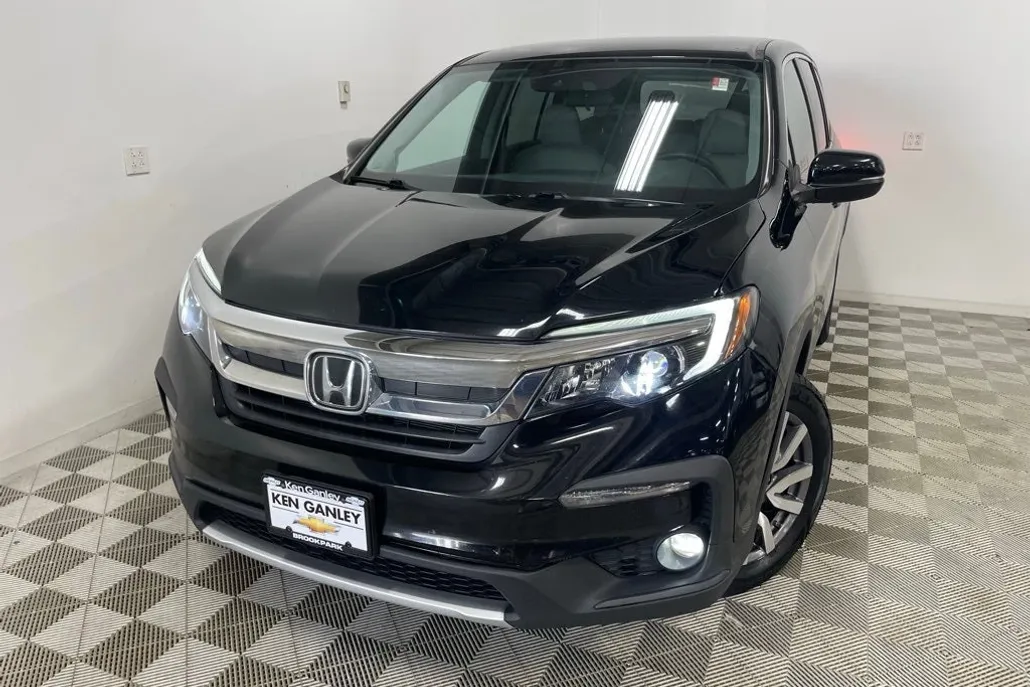 2019 Honda Pilot EX photo 1