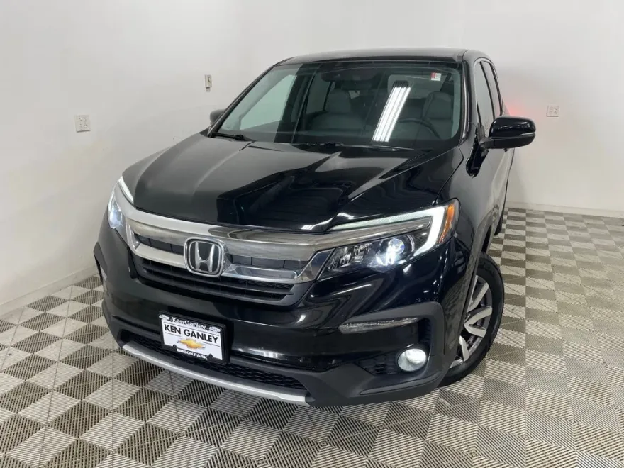 2019 Honda Pilot EX photo 1