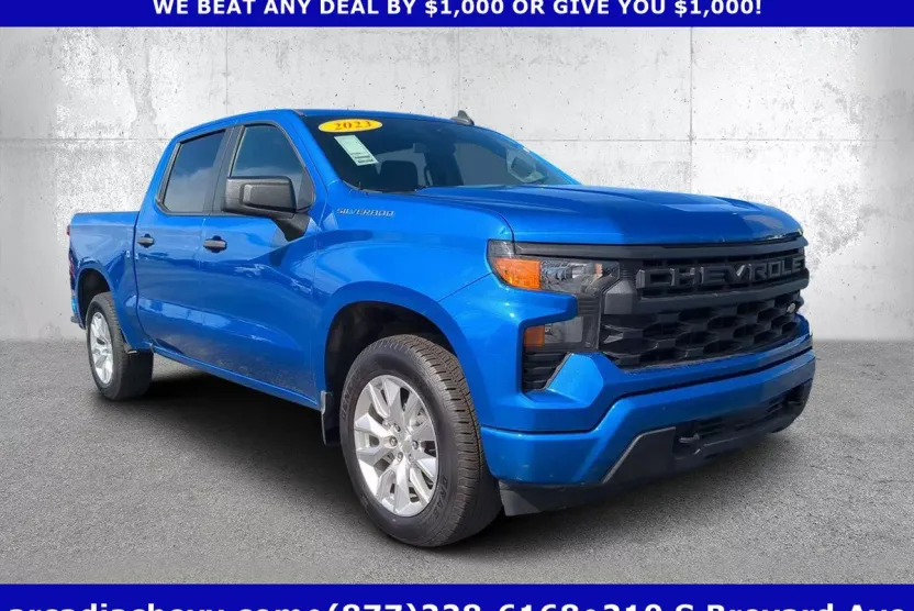 2023 Chevrolet Silverado 1500 Custom photo 1