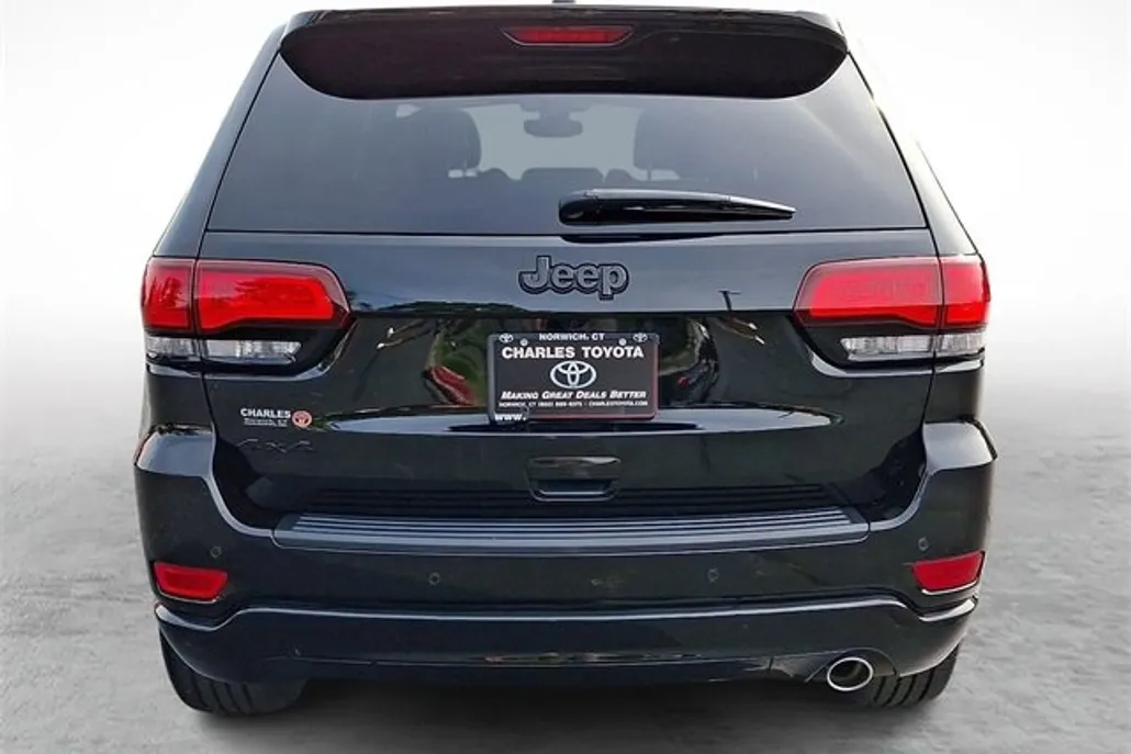 2018 Jeep Grand Cherokee Altitude photo 1