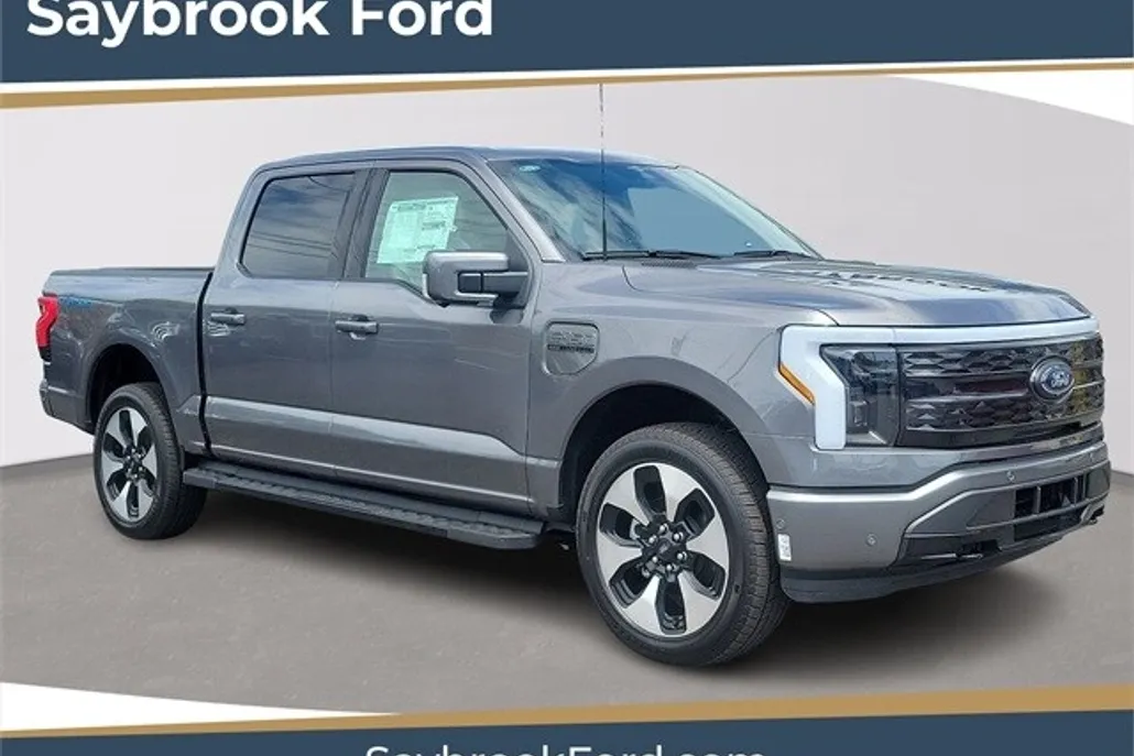 2023 Ford F-150 Lightning Platinum photo 1