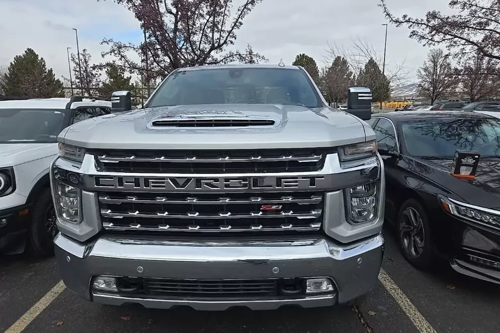 2023 Chevrolet Silverado 3500HD LTZ photo 1