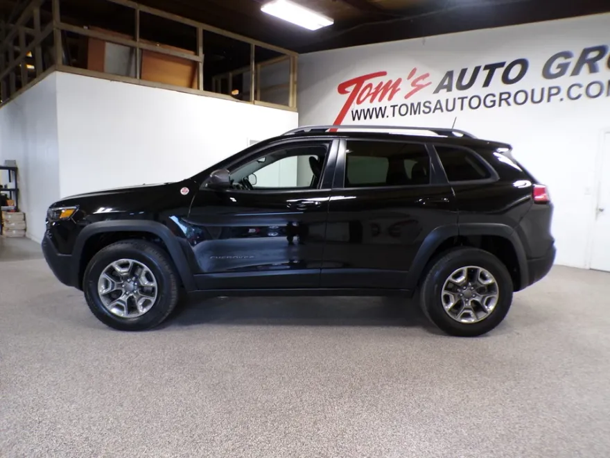 2019 Jeep Cherokee Trailhawk photo 1