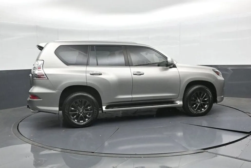 2020 Lexus GX 460 Premium photo 1