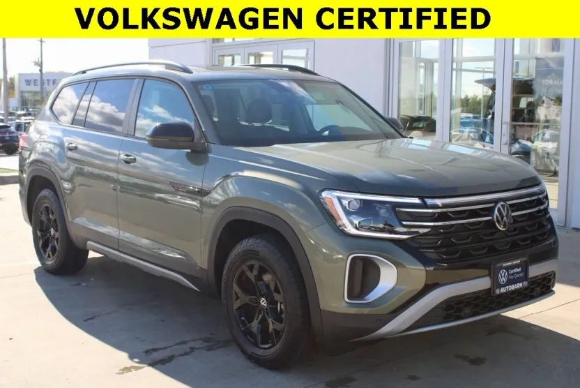 2025 Volkswagen Atlas Peak Edition SE photo 1
