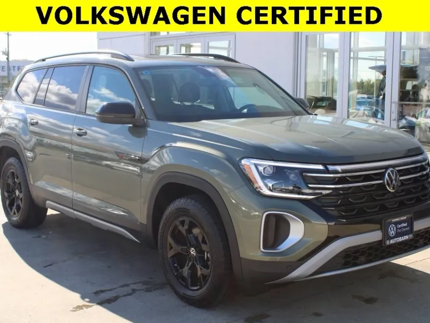 2025 Volkswagen Atlas Peak Edition SE photo 1
