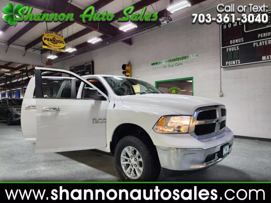 2013 Ram 1500 SLT photo 1