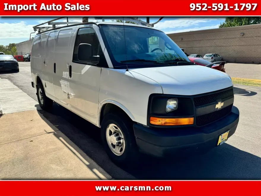 2016 Chevrolet Express Cargo Van photo 1