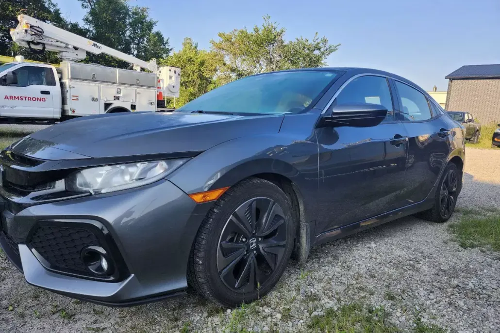 2017 Honda Civic Hatchback EX-L photo 1