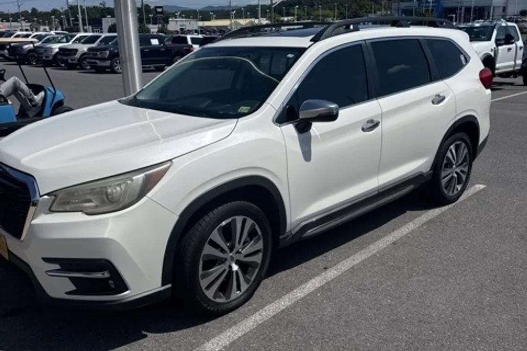 2019 Subaru Ascent Touring photo 1