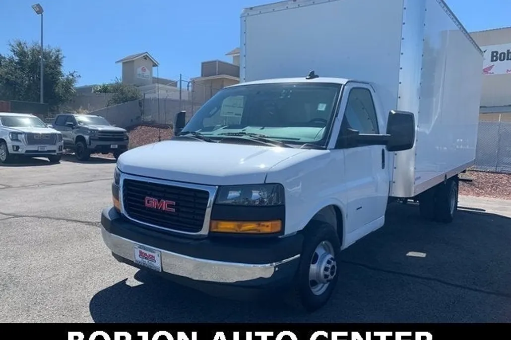 2024 Gmc Savana Cutaway 3500 photo 1