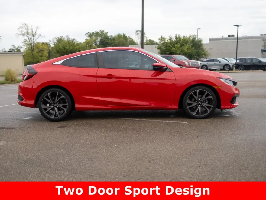 2019 Honda Civic Sport photo 2
