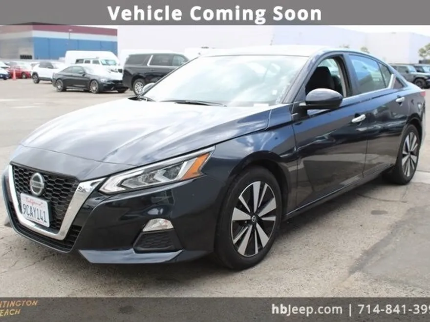 2022 Nissan Altima 2.5 SV photo 1