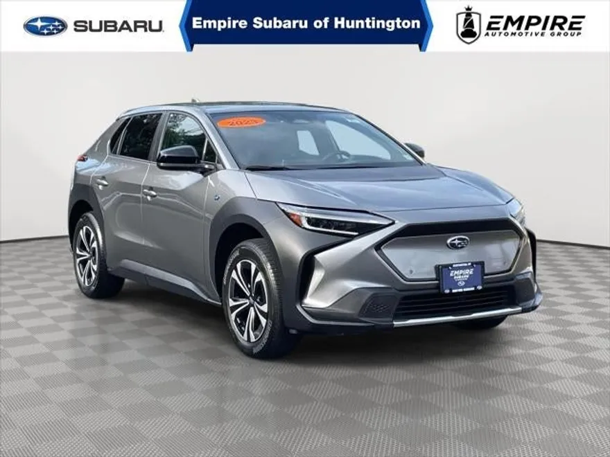 2023 Subaru Solterra Premium photo 1
