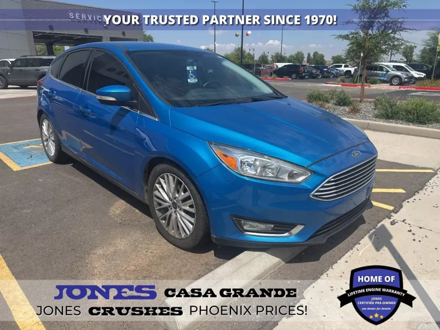 2016 Ford Focus Titanium photo 1