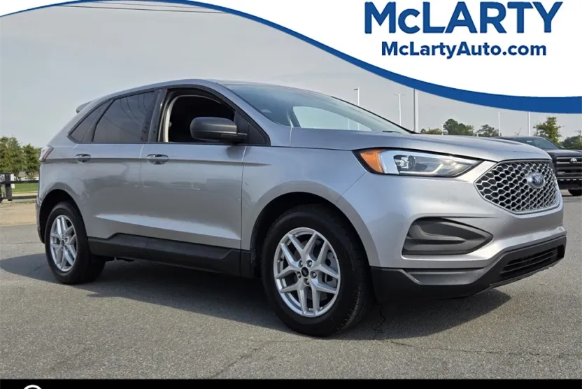 2024 Ford Edge SE photo 1