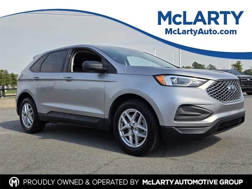 2024 Ford Edge SE photo 1