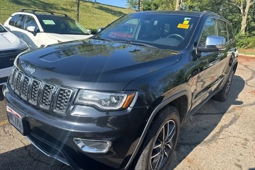 2019 Jeep Grand Cherokee Limited photo 1
