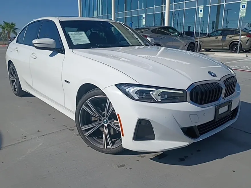 2023 Bmw 330e photo 1
