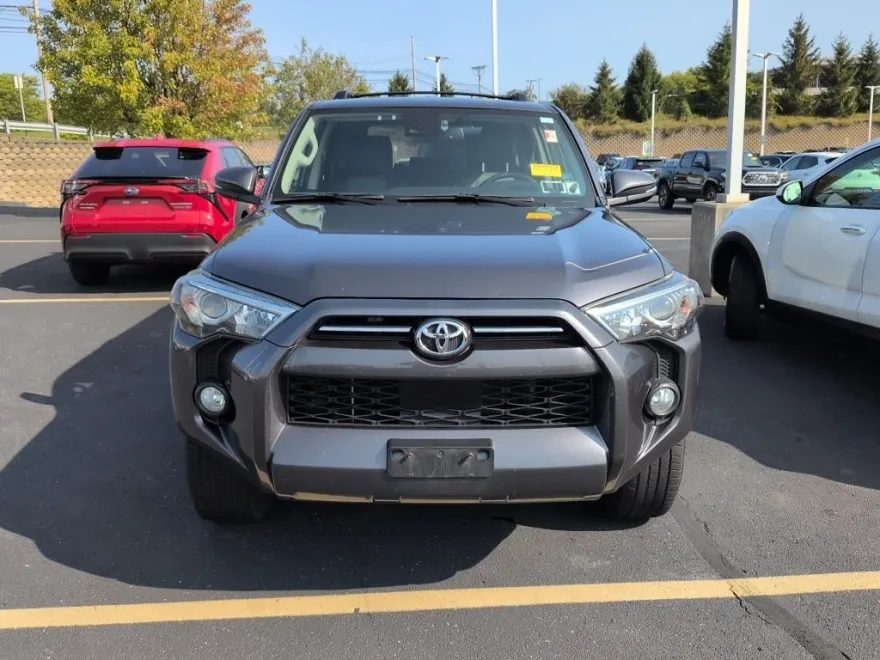 2020 Toyota 4Runner SR5 Premium photo 1
