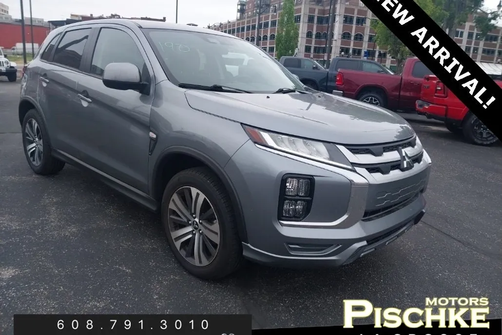 2024 Mitsubishi Outlander Sport SE photo 1