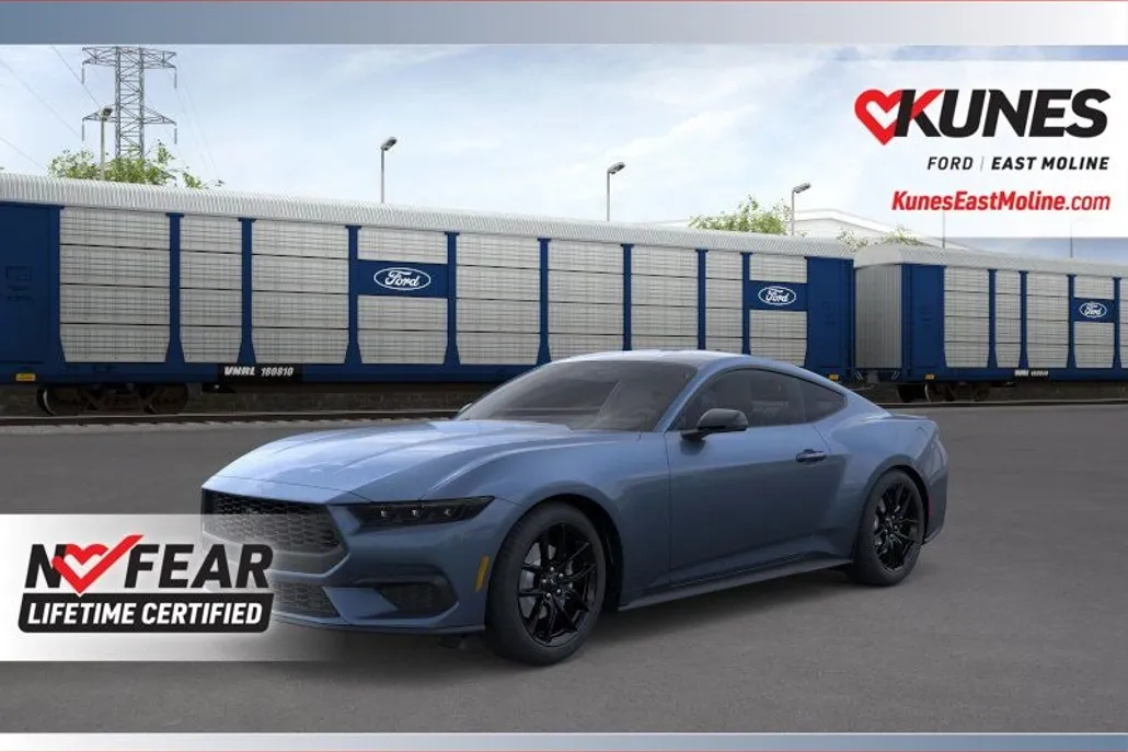 2025 Ford Mustang EcoBoost Premium photo 1