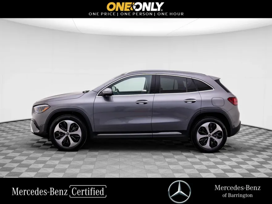 2025 Mercedes Benz GLA 250 4MATIC photo 1