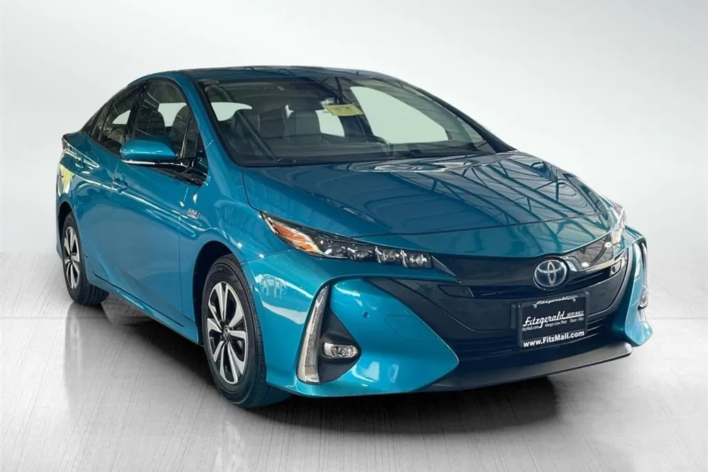 2018 Toyota Prius Prime Advanced photo 1