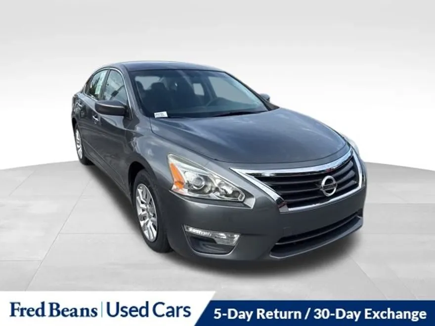 2015 Nissan Altima 2.5 S photo 1