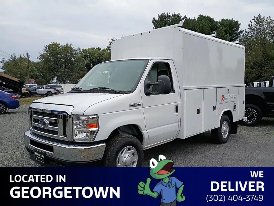 2025 Ford E-350 photo 1