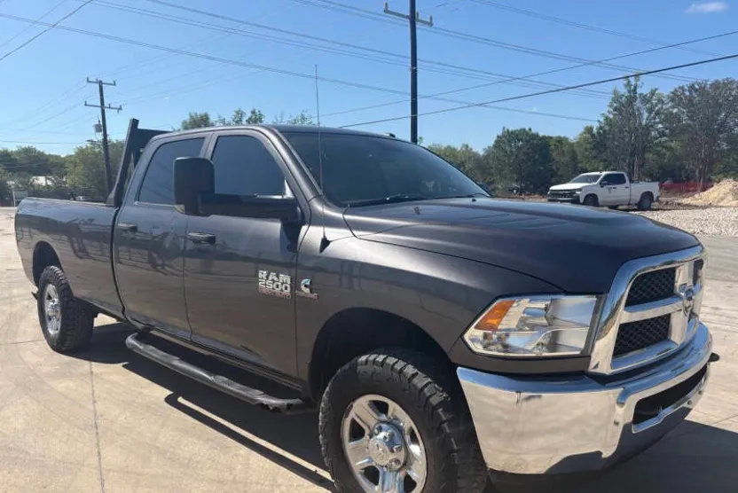 2015 Ram 2500 Tradesman photo 1