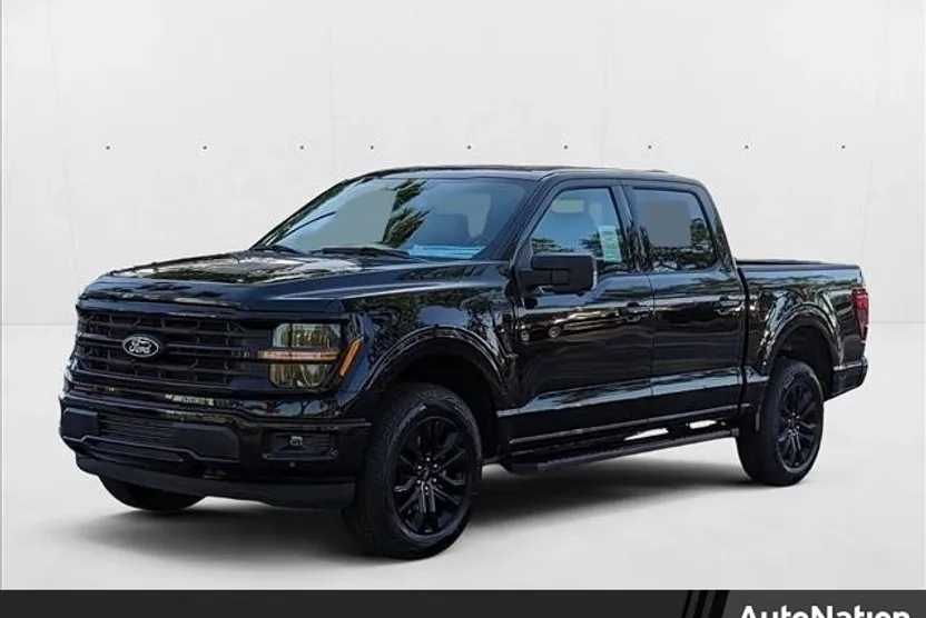 2025 Ford F-150 XLT photo 1