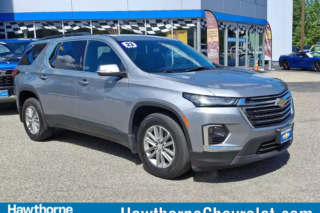 2023 Chevrolet Traverse Leather photo 1
