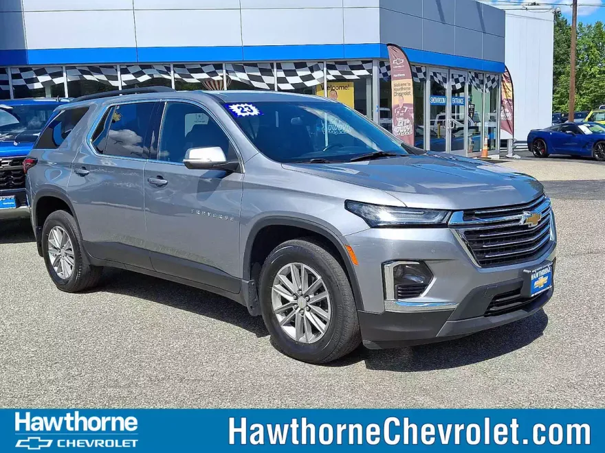 2023 Chevrolet Traverse Leather photo 1