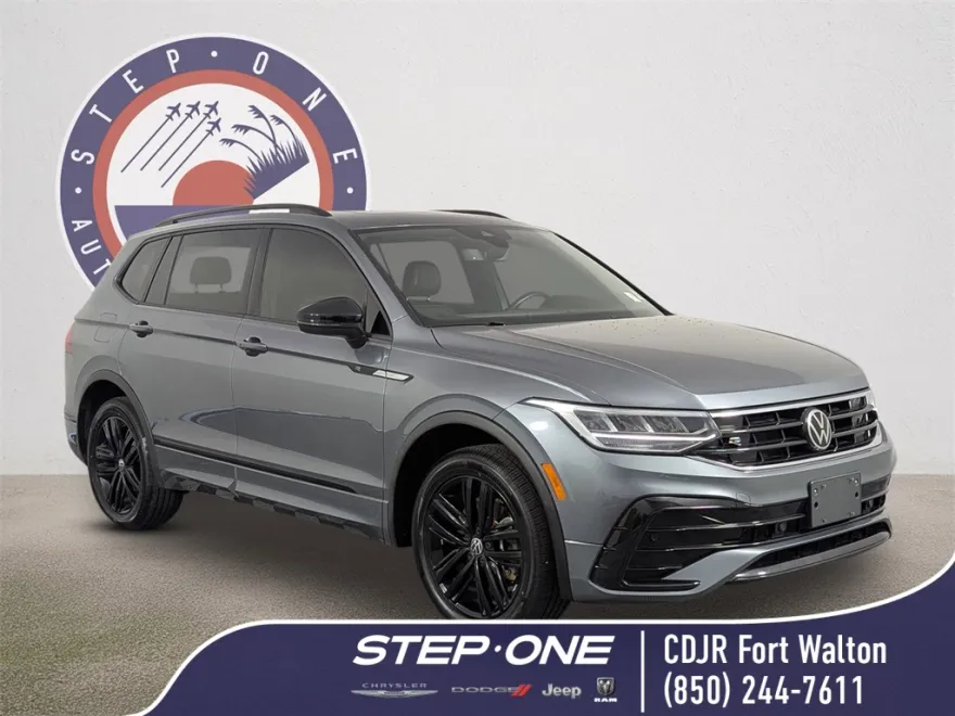 2022 Volkswagen Tiguan SE R-Line Black photo 1