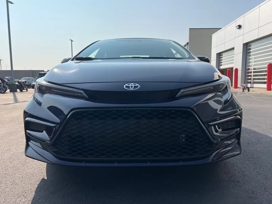 2024 Toyota Corolla SE photo 1