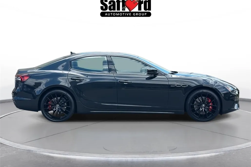 2022 Maserati Ghibli Modena Q4 photo 1