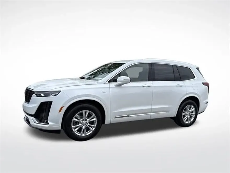 2025 Cadillac XT6 Luxury photo 1