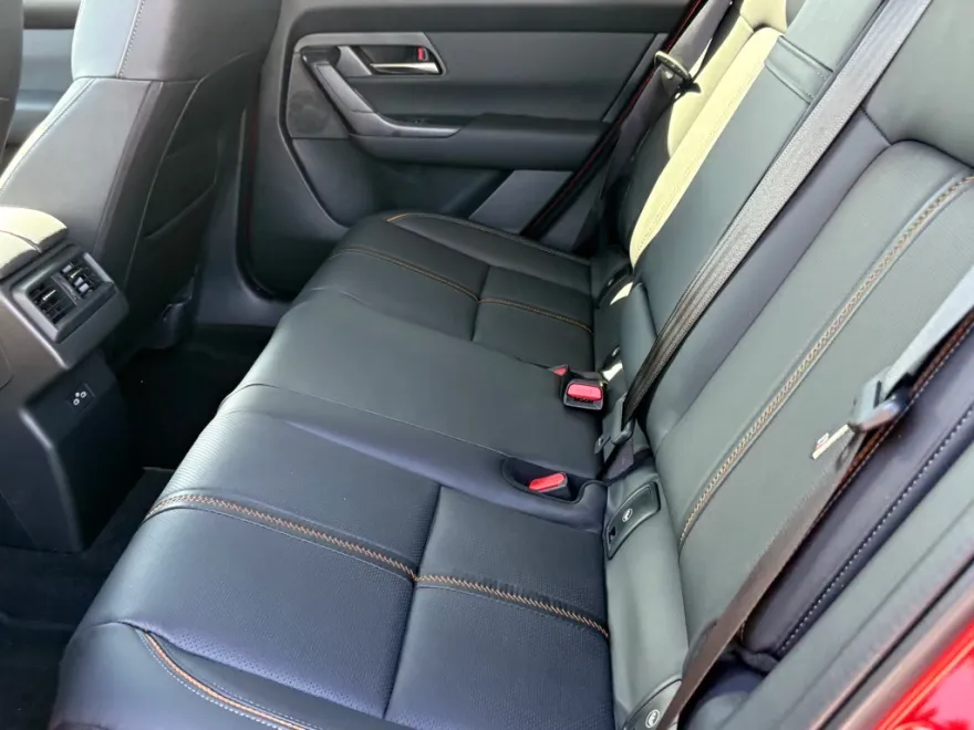 2025 Mazda CX-50 Premium Plus photo 24