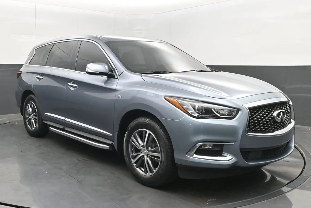 2017 Infiniti QX60 Base photo 1