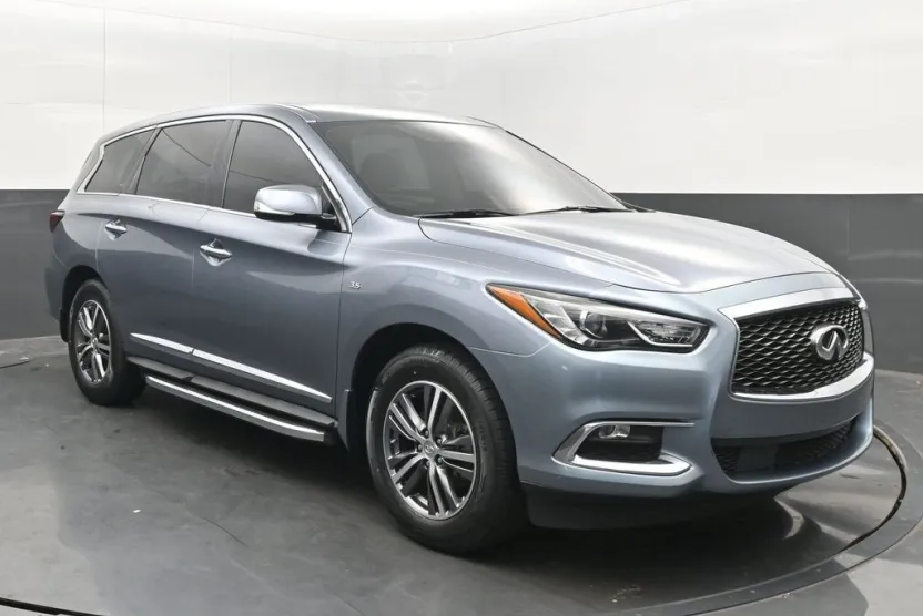 2017 Infiniti QX60 Base photo 1