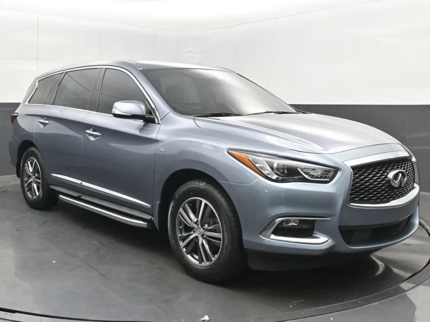 2017 Infiniti QX60 Base photo 1