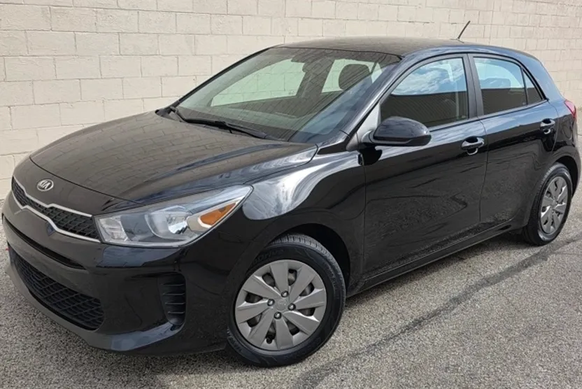 2020 Kia Rio S photo 1