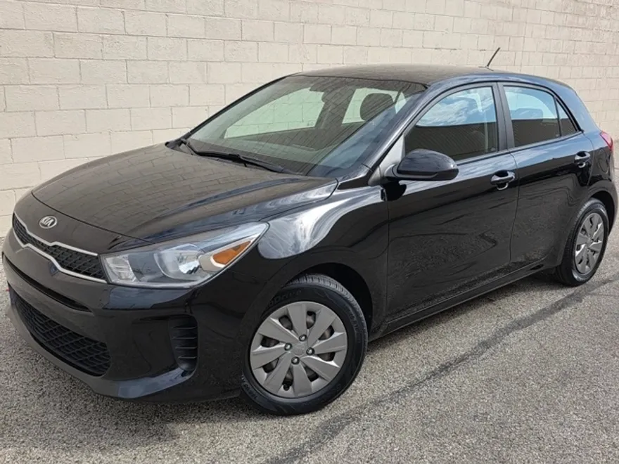 2020 Kia Rio S photo 1