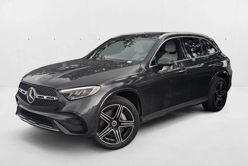 2025 Mercedes Benz GLC 300 photo 1