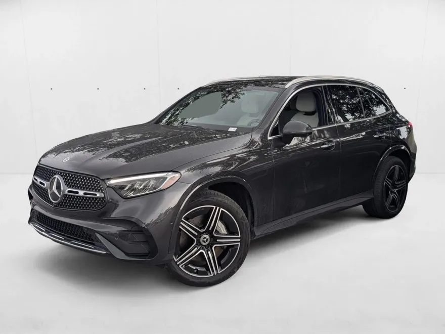 2025 Mercedes Benz GLC 300 photo 1