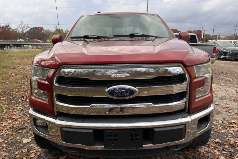 2016 Ford F-150 Lariat photo 1