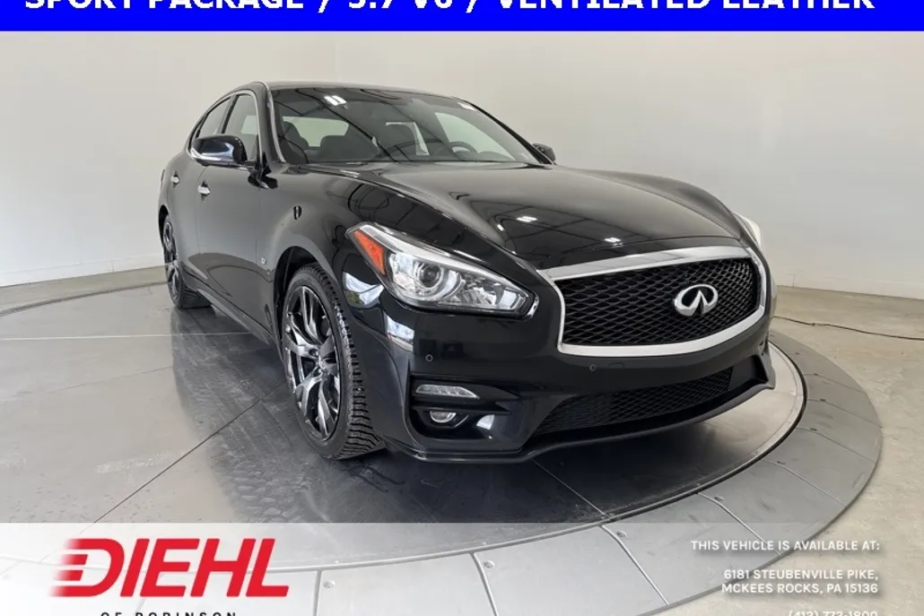 2018 Infiniti Q70 3.7 Luxe photo 1