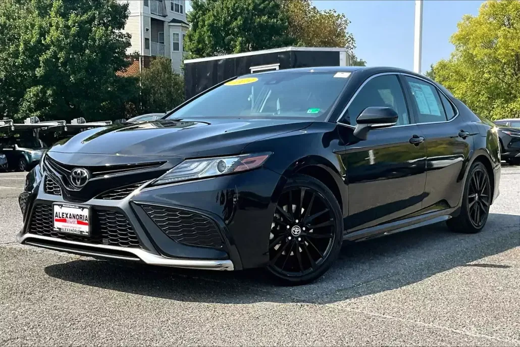 2023 Toyota Camry XSE photo 1