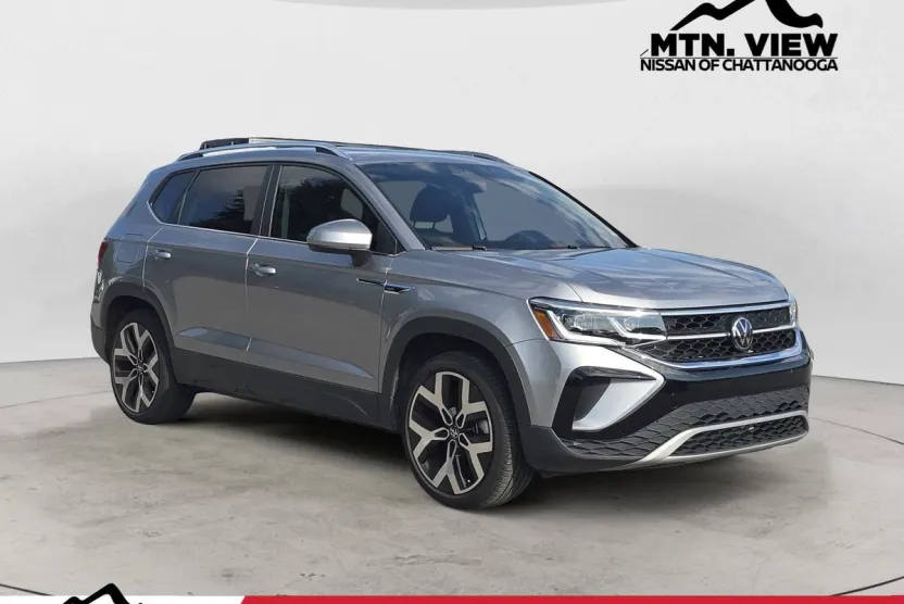 2023 Volkswagen Taos SEL photo 1